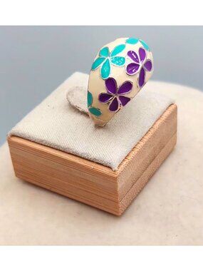 Enamel Ring With Purple & Aqua Floral Design Cream Background Size 9